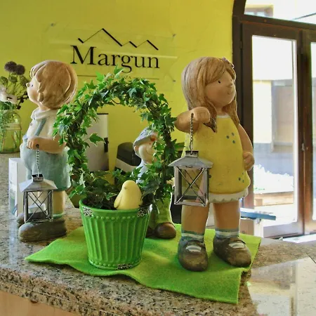 Apartment Residenza Chesa Margun 34-7 By Interhome